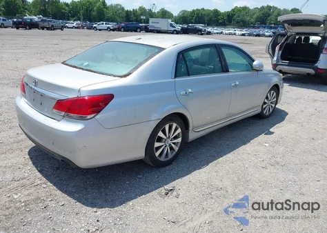 2011 Toyota Avalon Limited z USA, uszkodzony, nr VIN 4T1BK3DB4BU404054